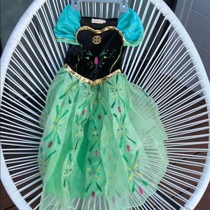 Princess Anna dress up costume
